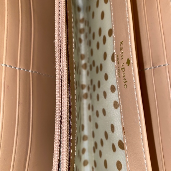 Kate Spade wallet - Picture 3 of 9